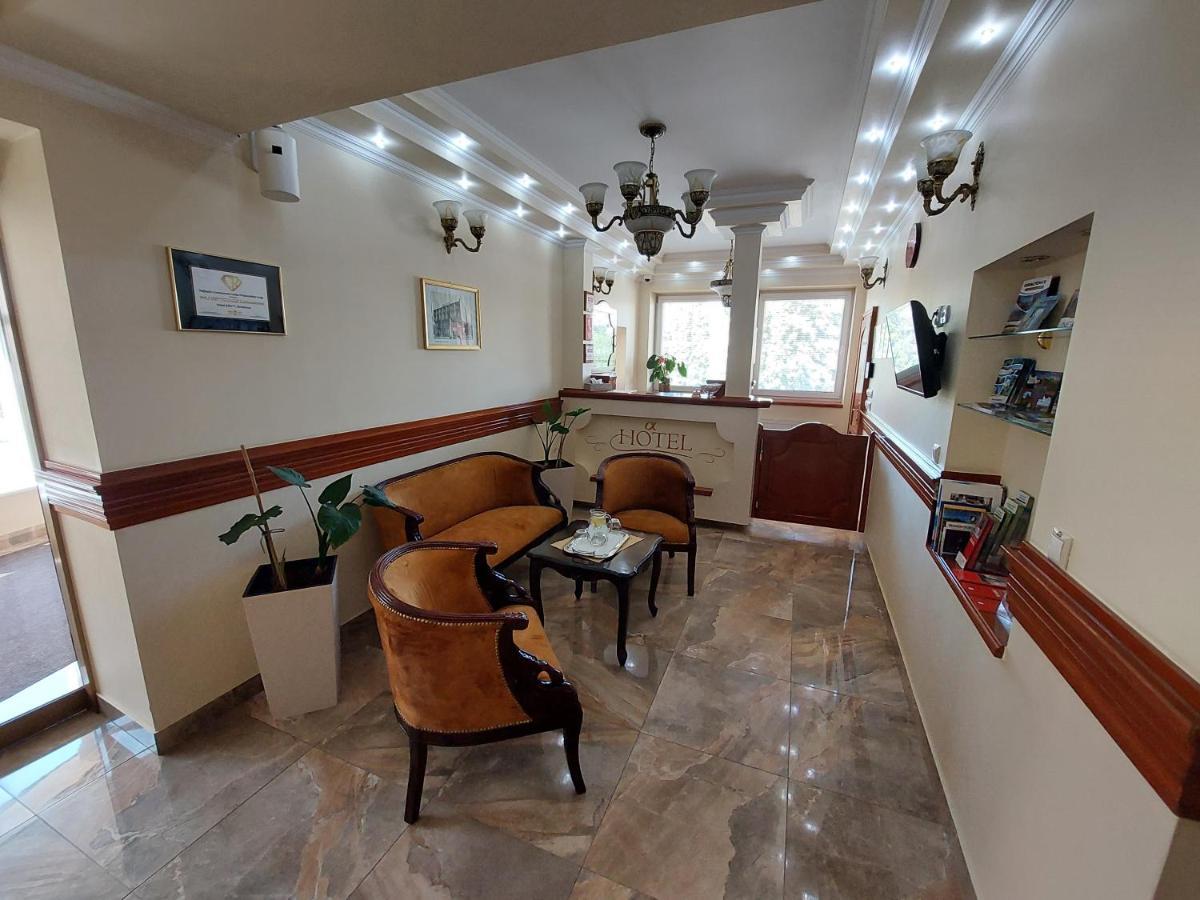 Hotel Alfa Giraltovce Ngoại thất bức ảnh