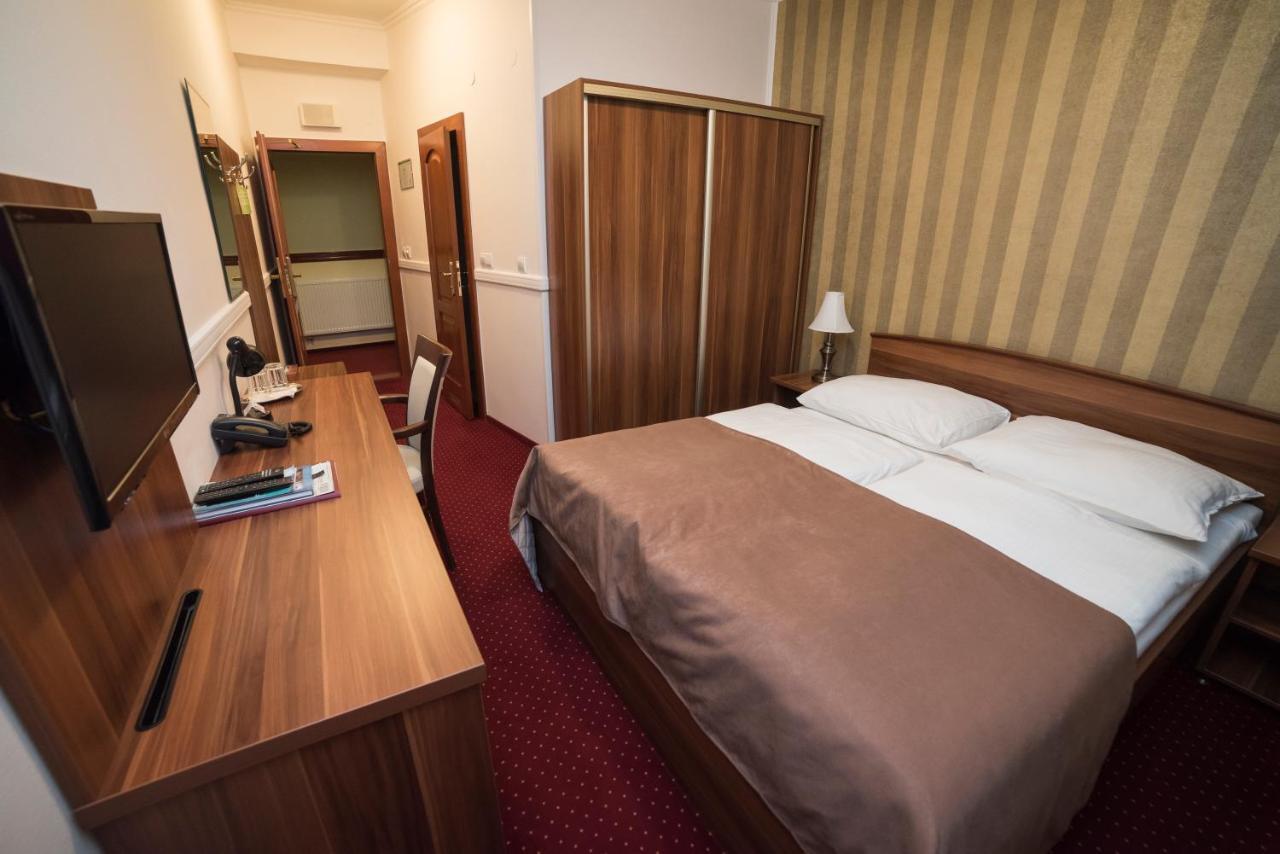 Hotel Alfa Giraltovce Ngoại thất bức ảnh