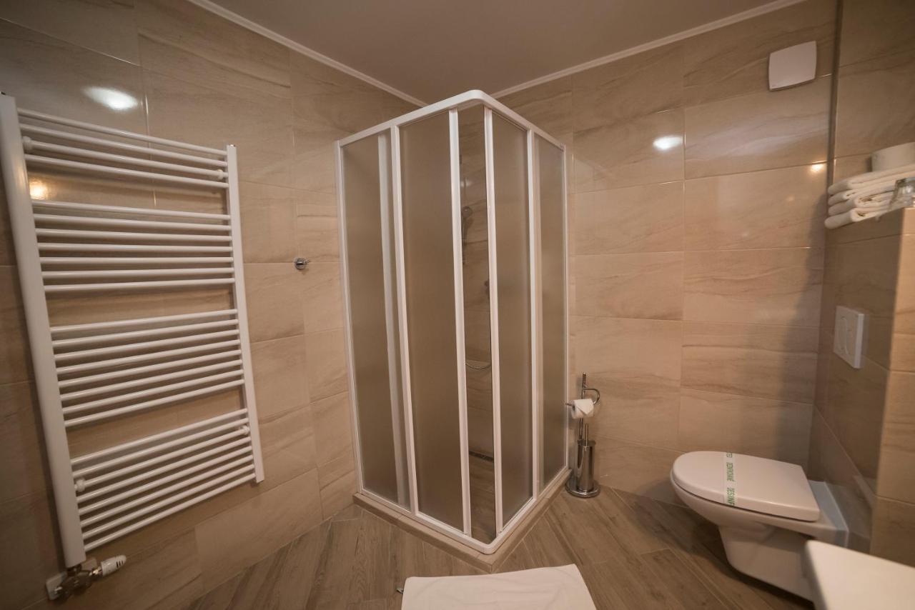 Hotel Alfa Giraltovce Ngoại thất bức ảnh